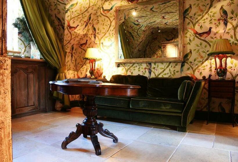 جناح جونيور ذات إطلالة, Exclusive Suites The Secret Garden