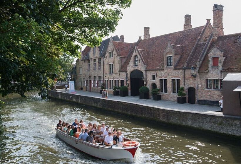 جناح جونيور ذات إطلالة, Exclusive Suites The Secret Garden