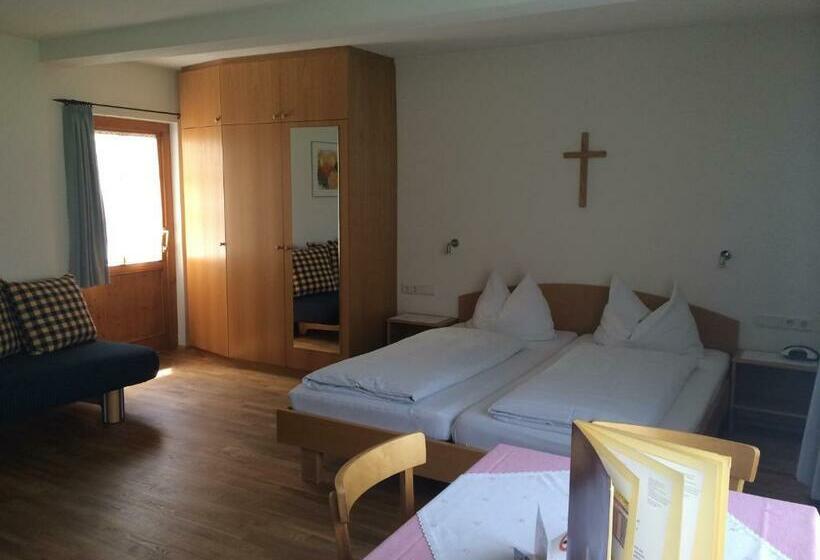 غرفة قياسية رباعية, Gästehaus Bernhard