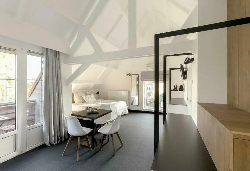 ファミリージュニアスイート, Hoeve La Cascina