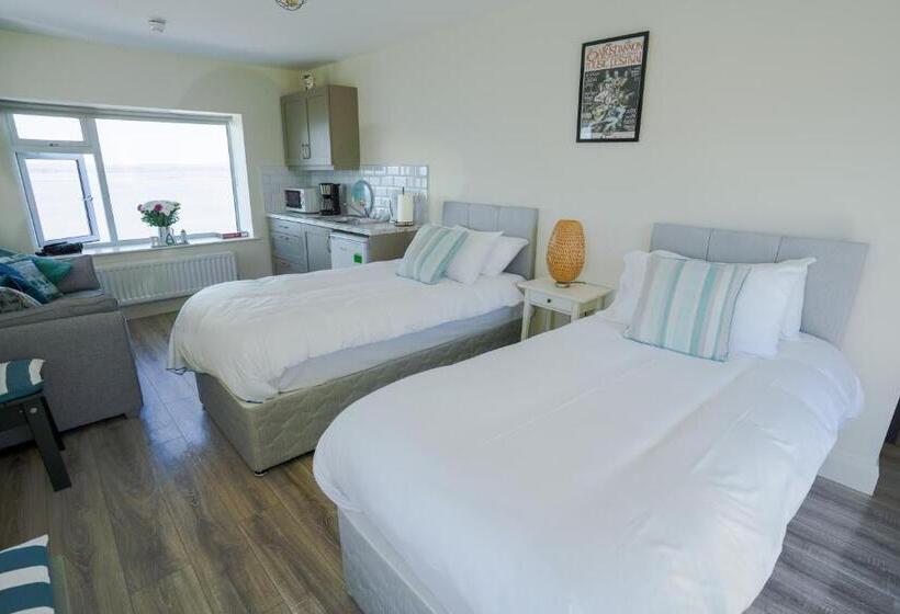 海の見えるスタンダードスタジオ, The Gaslight Inn Holiday Apartments & Licenced Restaurant Rossnowlagh