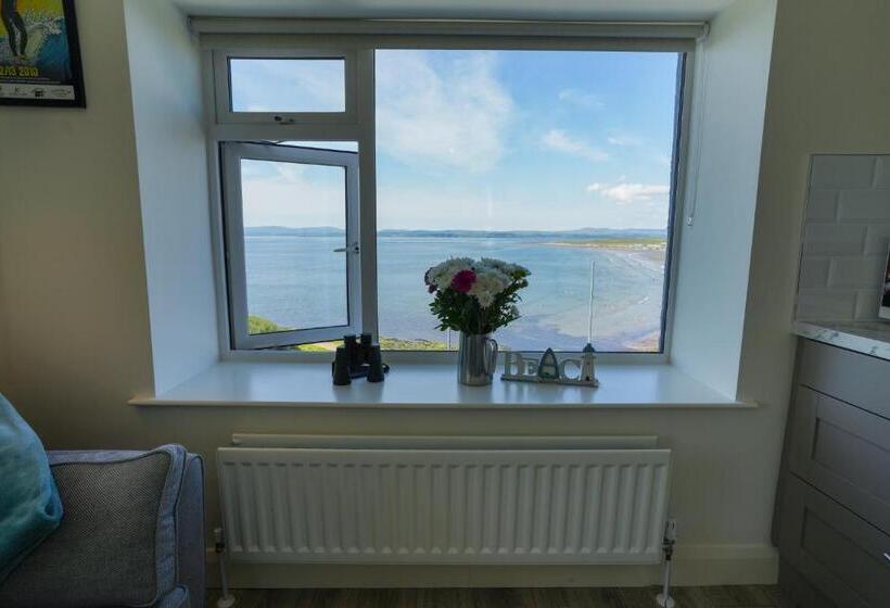 海の見えるスタンダードスタジオ, The Gaslight Inn Holiday Apartments & Licenced Restaurant Rossnowlagh