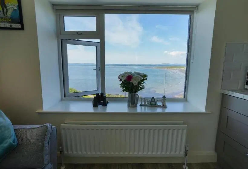 海の見えるスタンダードスタジオ, The Gaslight Inn Holiday Apartments & Licenced Restaurant Rossnowlagh