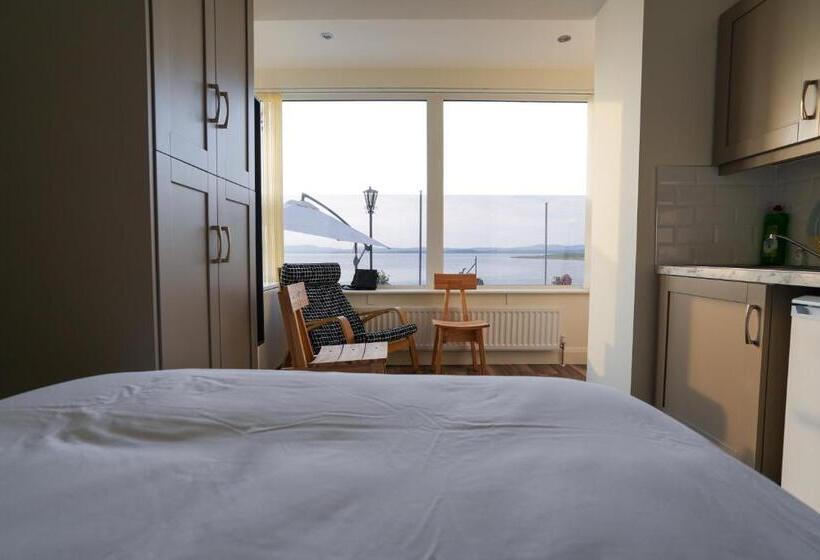 海の見えるスタンダードスタジオ, The Gaslight Inn Holiday Apartments & Licenced Restaurant Rossnowlagh