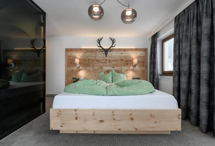 小型套房带阳台, Berghotel Gerlosstein