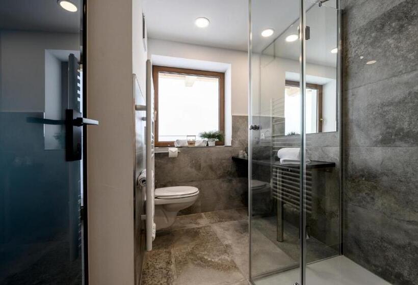 小型套房带阳台, Berghotel Gerlosstein