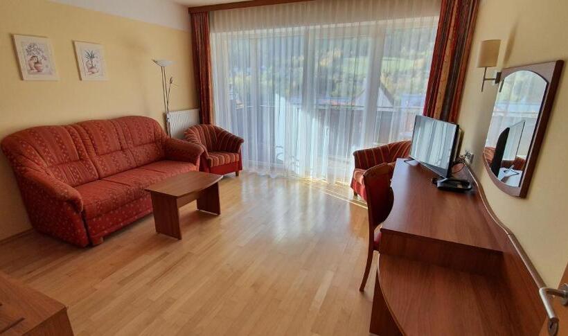 דירה בת חדר שינה 1 עם מרפסת, Angerer Hof