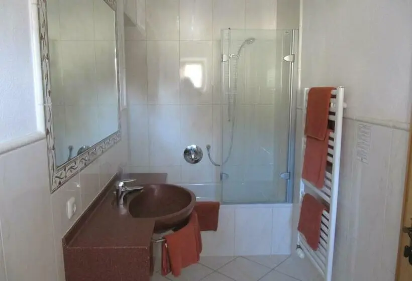 Standard-huone, Bechlwirt