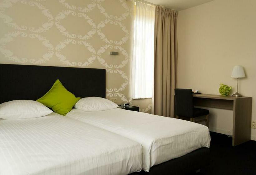 חדר סטנדרט, Essenza