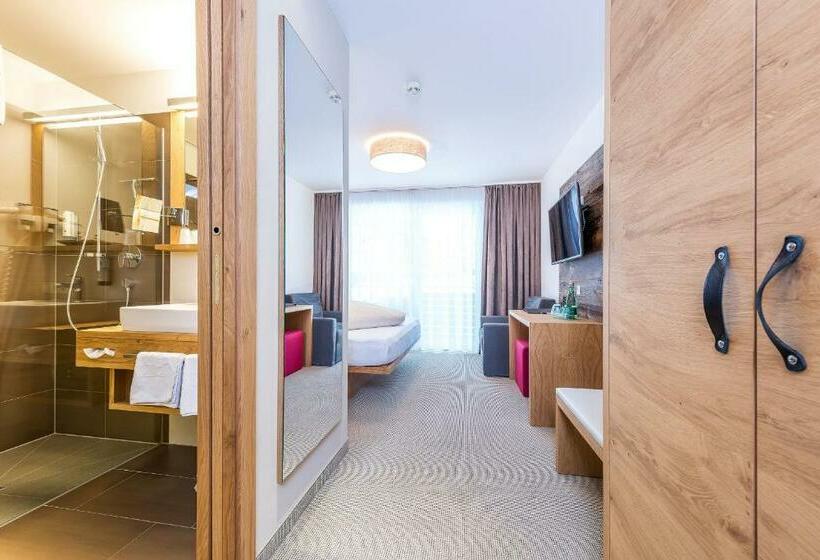 标准间带阳台, Mountain Resort M&m