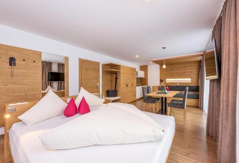 高级工作室, Mountain Resort M&m