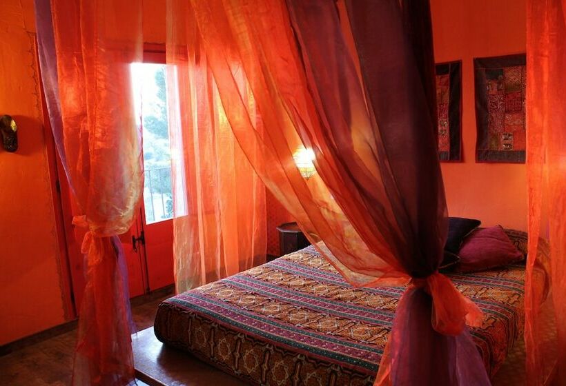 غرفة قياسية مطلة على الجبل, Peralta   Adults Only