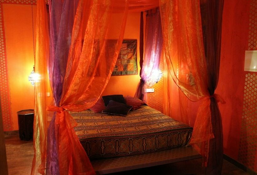 غرفة قياسية مطلة على الجبل, Peralta   Adults Only