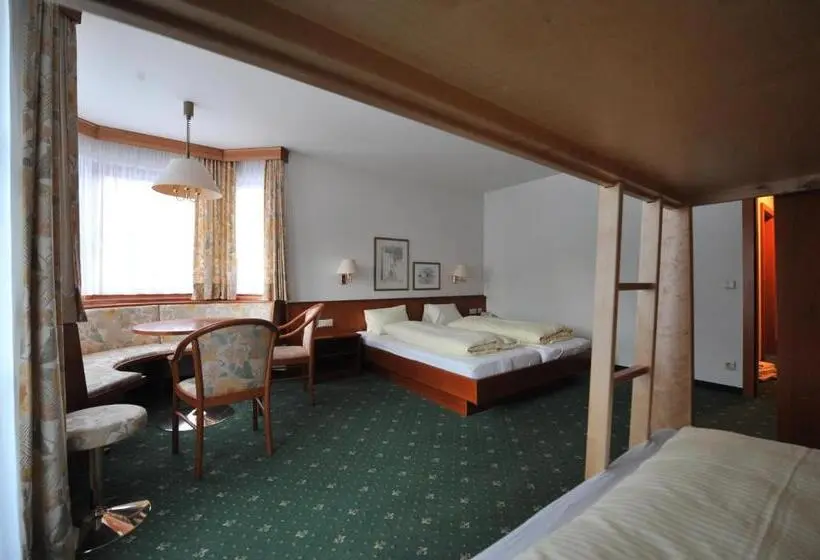 バルコニー付きスタンダードルーム, Salzburgerhof Jugend Und Familien