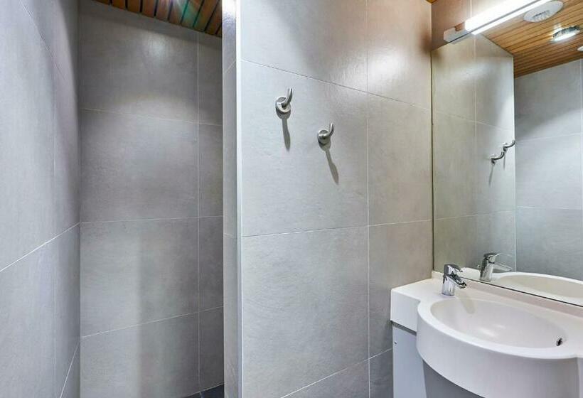 Habitació Estàndard, Jacques Brel Youth Hostel