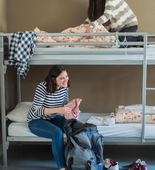 Family Room, Jacques Brel Youth Hostel