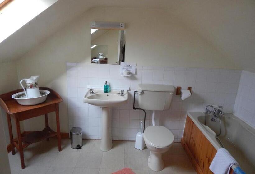 Номер Стандарт Трехместный, The Olde Castle B&b