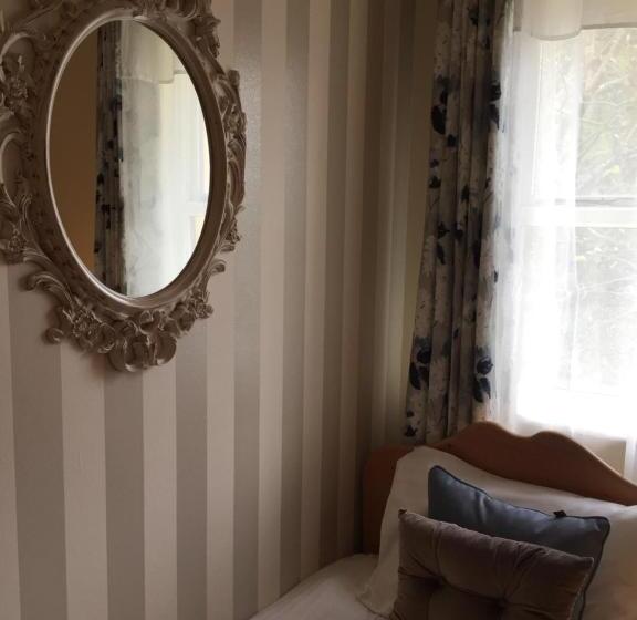 غرفة كلاسيكية, The Waterside B&b