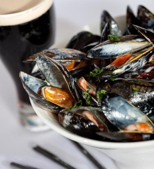 شقة غرفة واحدة, The Waterside B&b