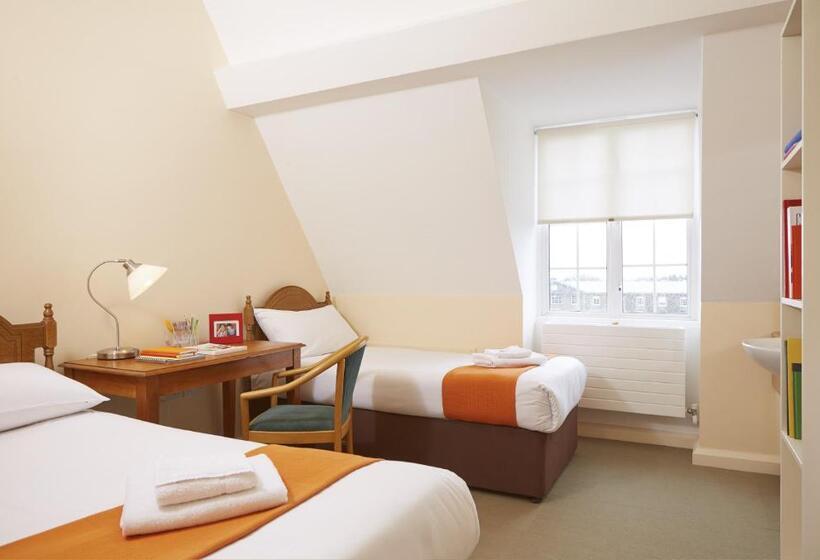 스탠다드 싱글 룸 공동욕실, Maynooth Campus Accommodation