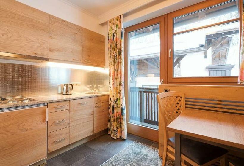 Полулюкс, Aparthotel Acksteiner