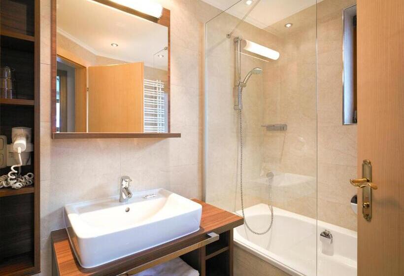 סוויטת קומפורט, Aparthotel Acksteiner