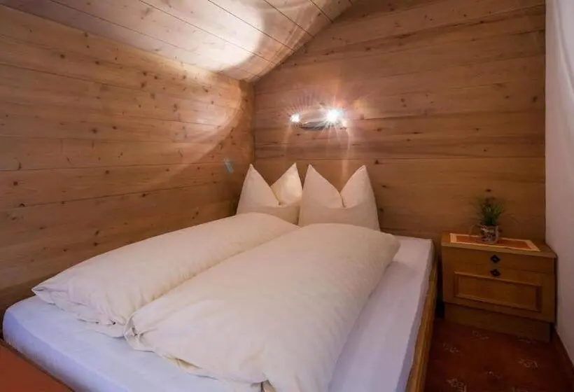 Huoneisto 3 Makuuhuonetta, Aparthotel Gallahaus