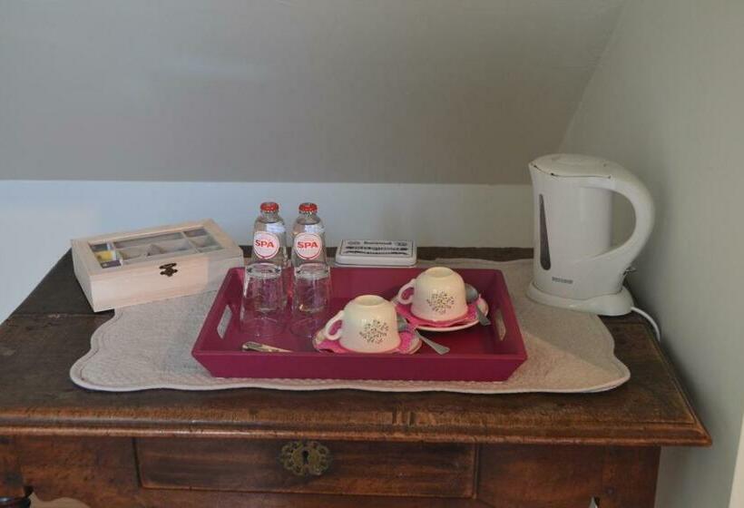 スタンダードルーム, B&b La Niouche