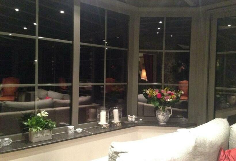 スタンダードルーム, B&b La Niouche