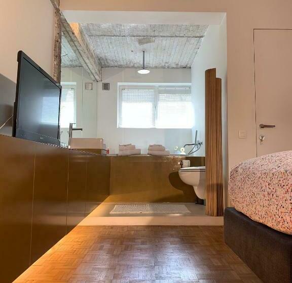 غرفة قياسية, B&b Yellow Submarine