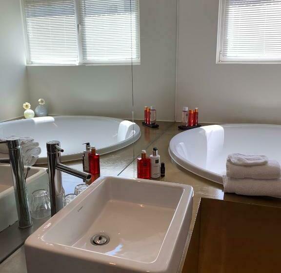 غرفة قياسية, B&b Yellow Submarine