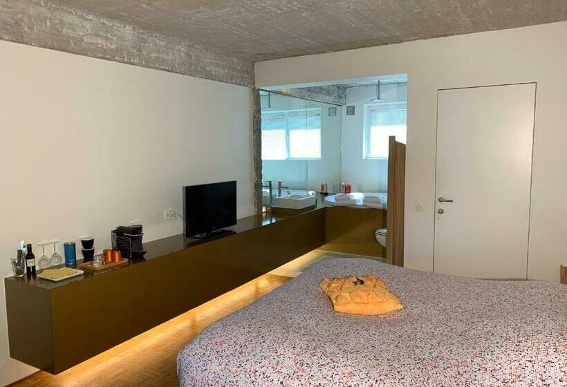 غرفة قياسية, B&b Yellow Submarine