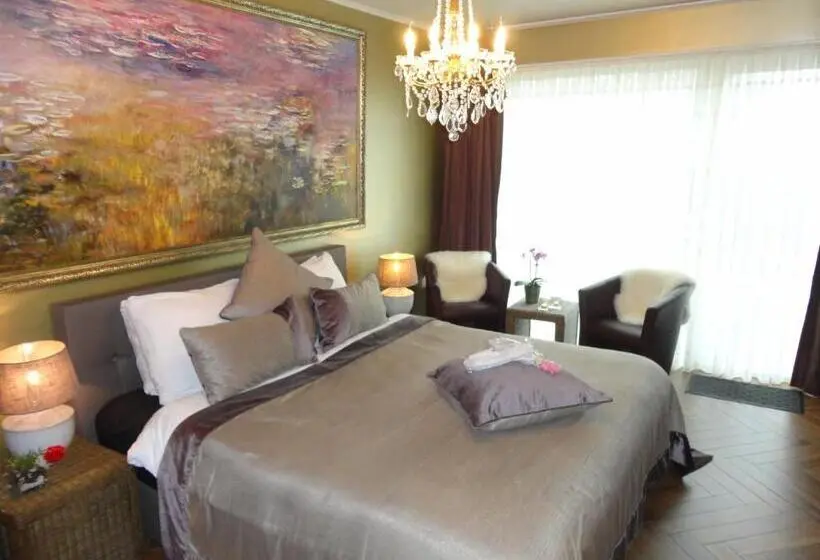 Deluxe-huone, Art Of Dreams Deluxe 4 Stars