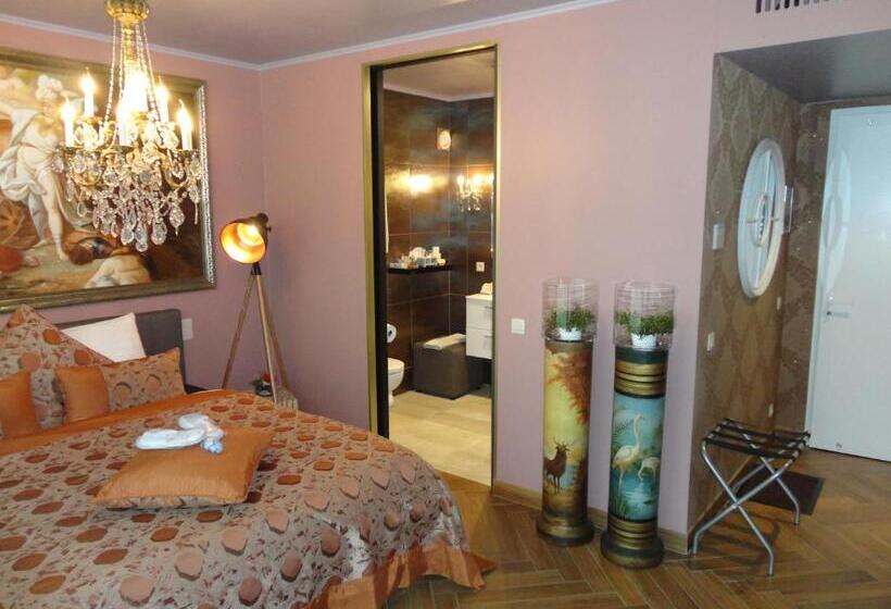 Полулюкс, Art Of Dreams Deluxe 4 Stars