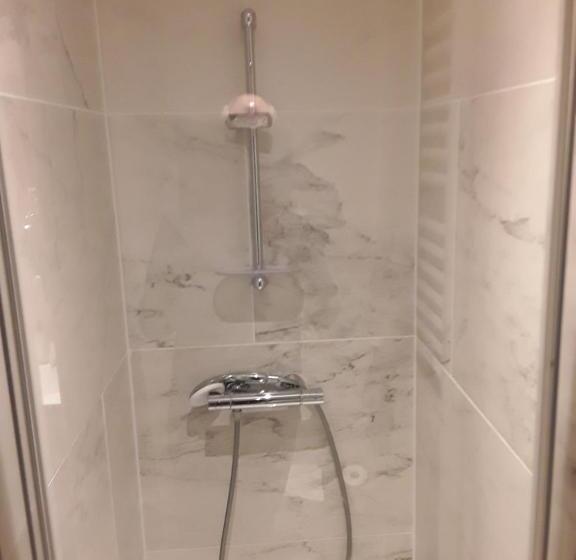 חדר דלוקס לארבעה, Art Of Dreams Deluxe 4 Stars