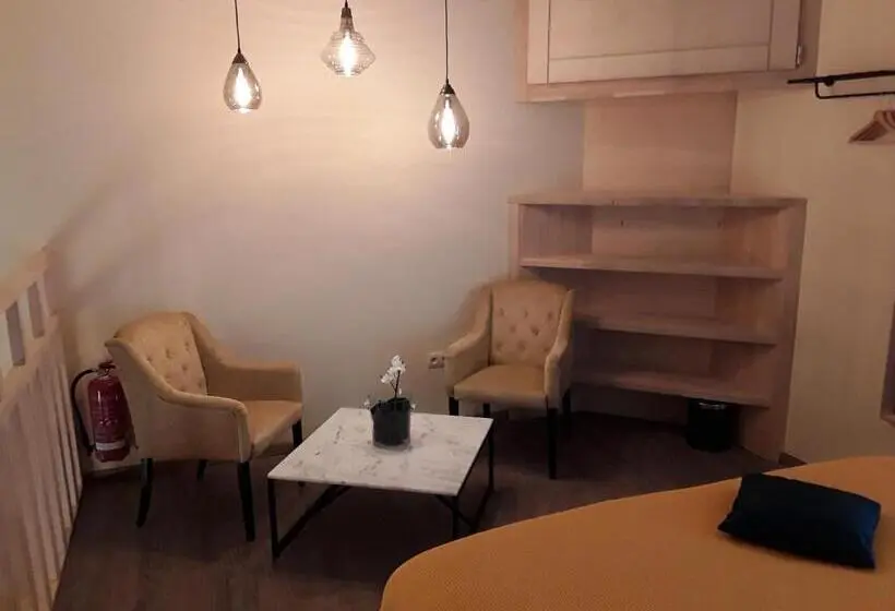 Deluxe Neljän Hengen Huone, Art Of Dreams Deluxe 4 Stars