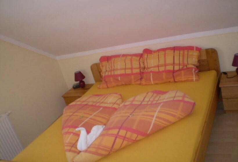 غرفة قياسية مزوَّدة بشُرفة, Gästezimmer Rieder