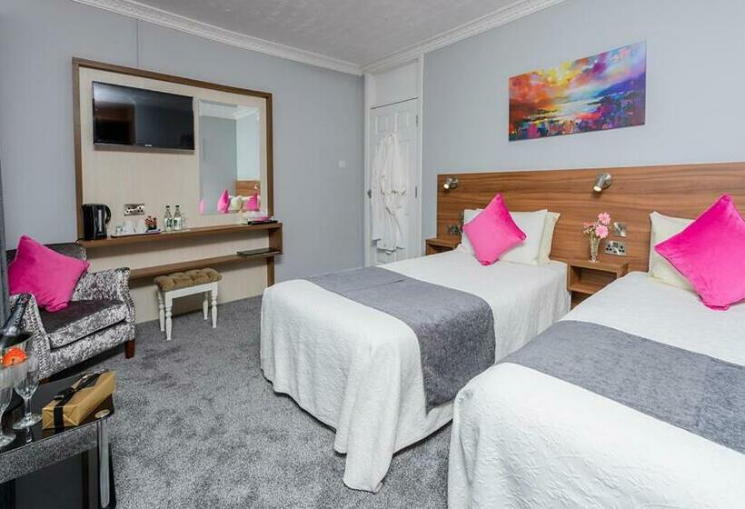 غرفة قياسية ثلاثية, Harbour View