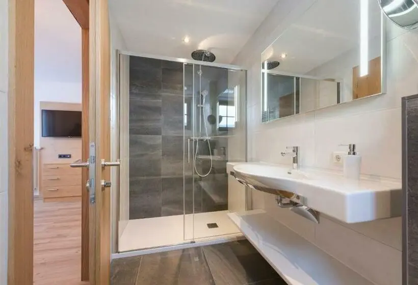اتاق استاندارد, Landhaus Strolz