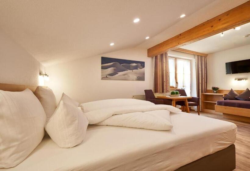 اتاق استاندارد سه نفره, Landhaus Strolz
