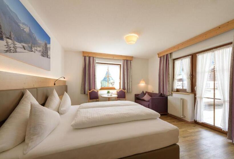 غرفة قياسية مزوَّدة بشُرفة, Landhaus Strolz