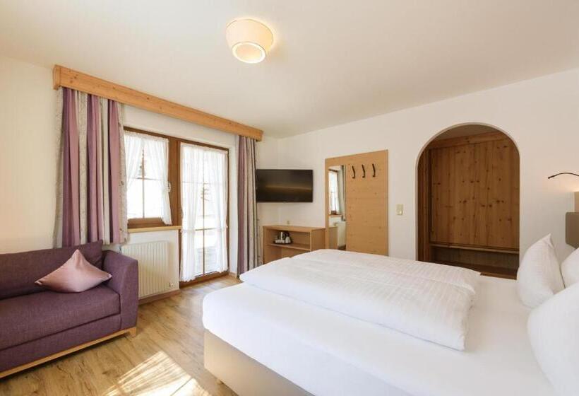 غرفة قياسية مزوَّدة بشُرفة, Landhaus Strolz