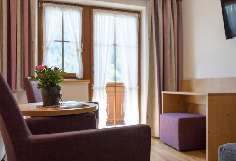 اتاق استاندارد با بالکن, Landhaus Strolz
