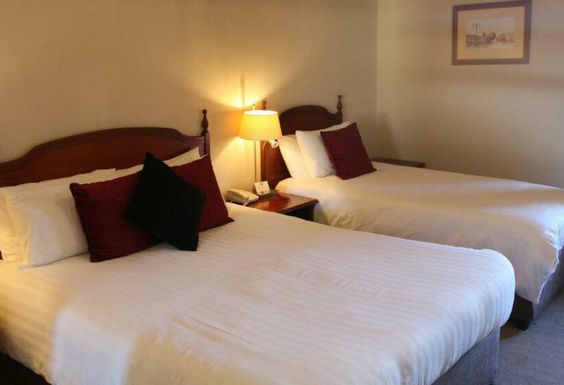 غرفة قياسية, Royal Valentia