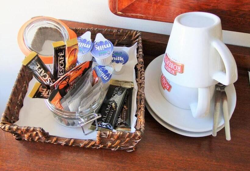 غرفة عائلية, Royal Valentia