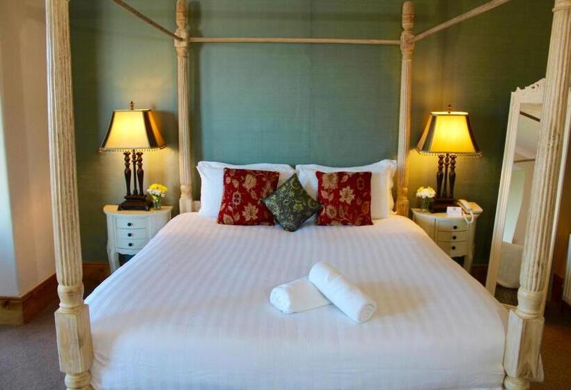 غرفة ديلوكس مطلّة علي البحر, Royal Valentia