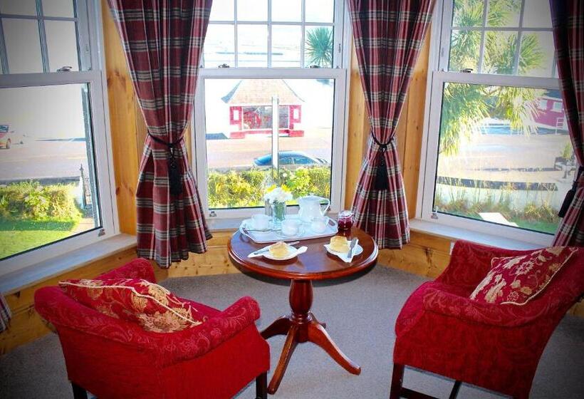 غرفة ديلوكس مطلّة علي البحر, Royal Valentia