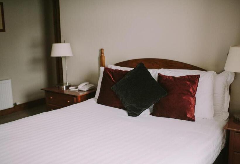 غرفة قياسية, Royal Valentia