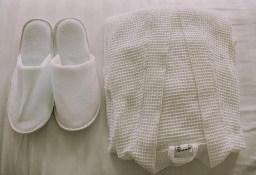 غرفة ديلوكس مطلّة علي البحر, Royal Valentia