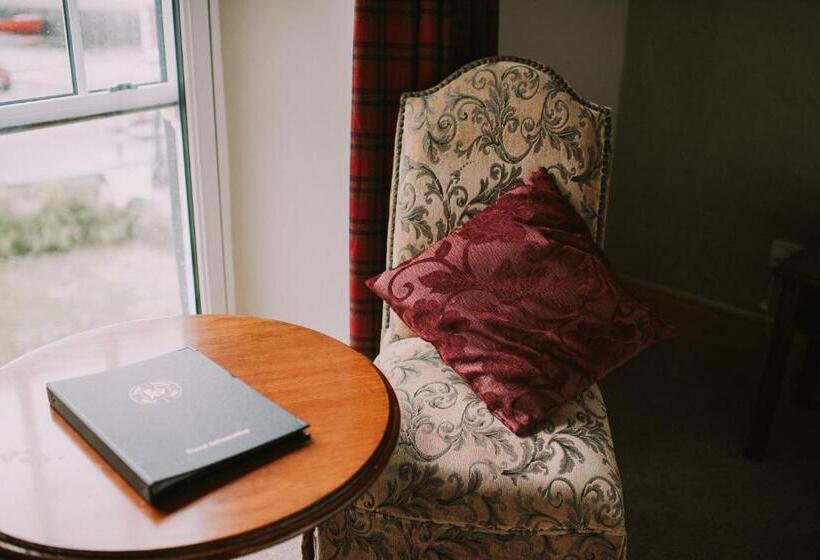 غرفة كلاسيكية مطلّة علي البحر, Royal Valentia